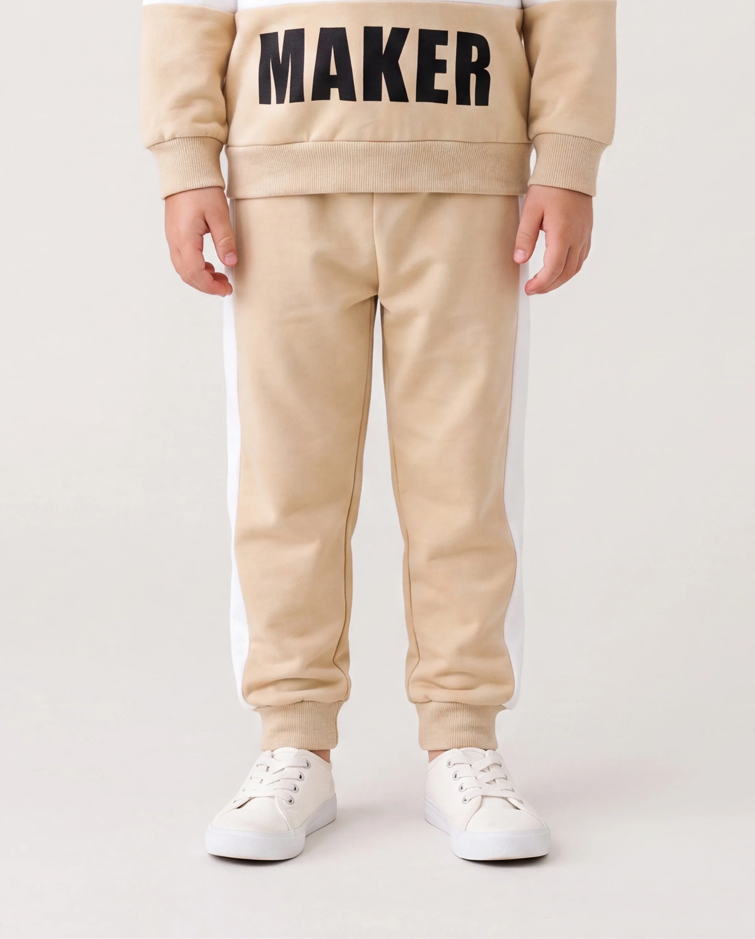 2pcs Toddler Boy Trendy Letter Print Colorblock Sweatshirt and Pants Set Apricot - Image 4
