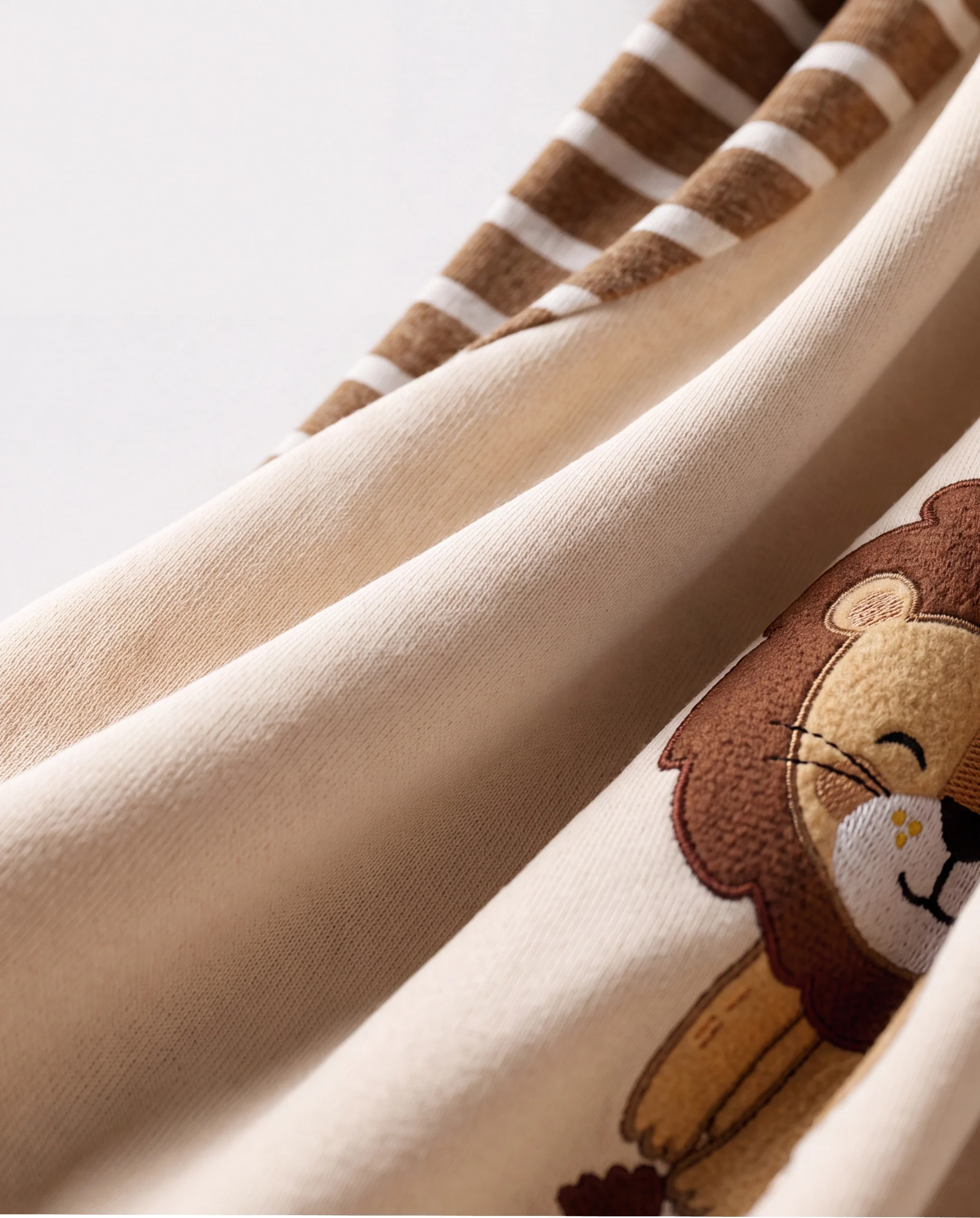 Baby Boy 2pcs Stripe Pattern Tee and Lion Print Overalls Shorts Set Khaki - Image 3