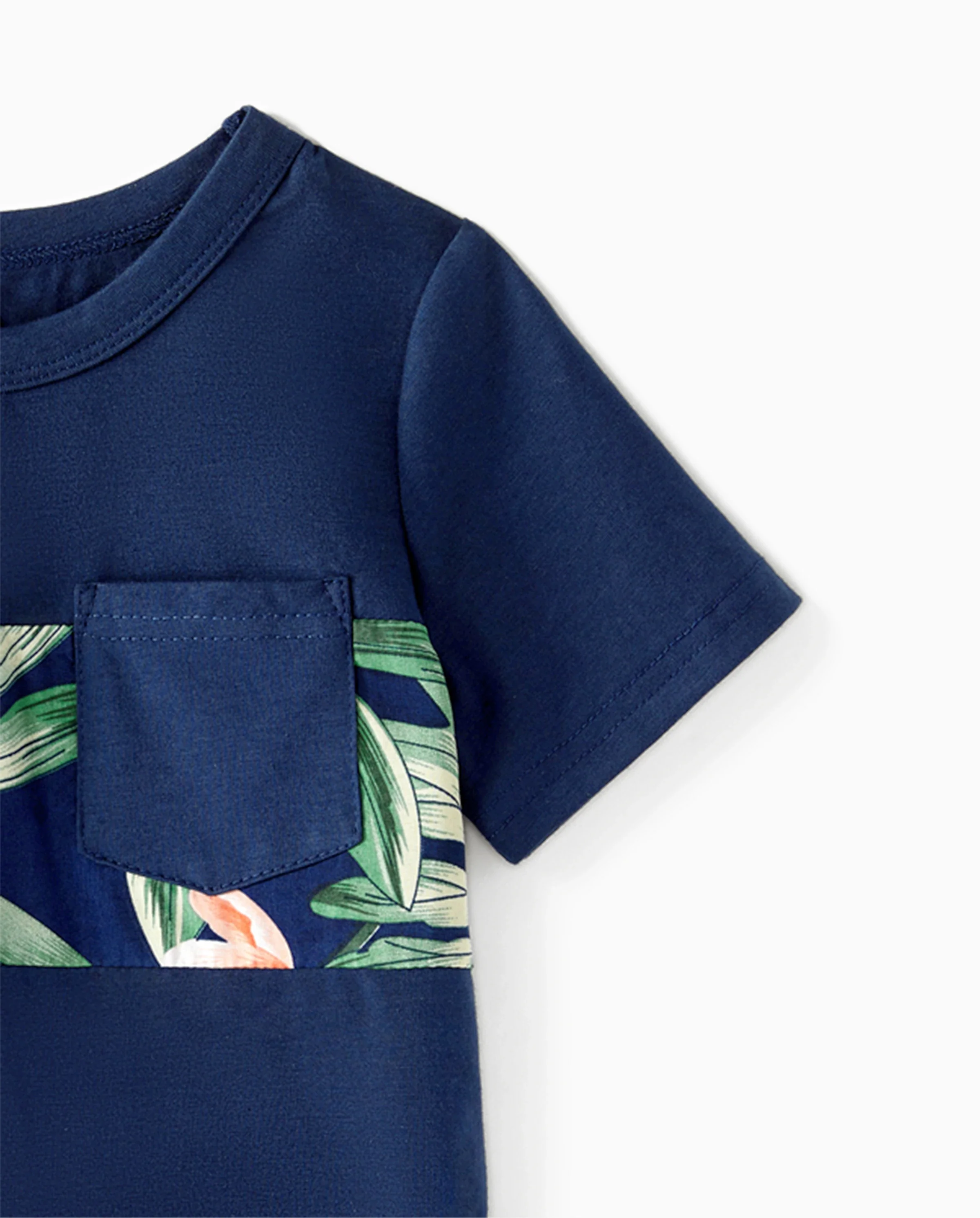 Daddy and Me Family Matching Sets Floral Panel Short-sleeve T-shirts or All Over Floral Print V Neck Spaghetti Strap Midi Dresses with Hidden Snap royalblue - Image 6