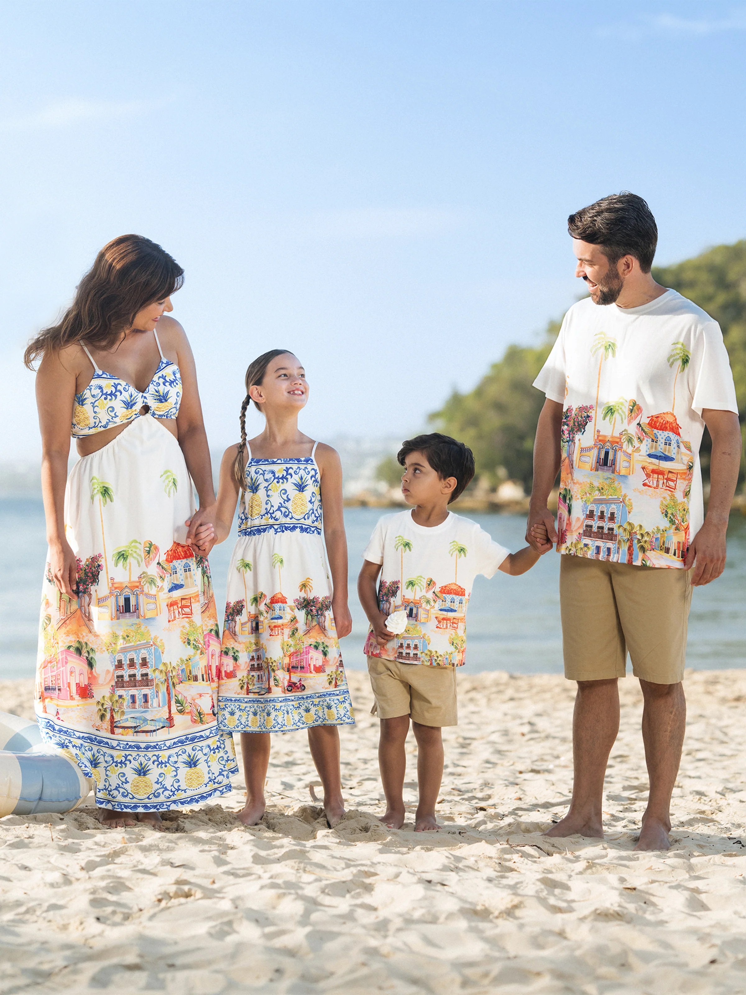 Mommy & me Vacation Set Tropical Pineapple Coconut Tree Print Short-sleeve T-shirt or Hollow out Strap Dress for Summer Vacation White - Image 2