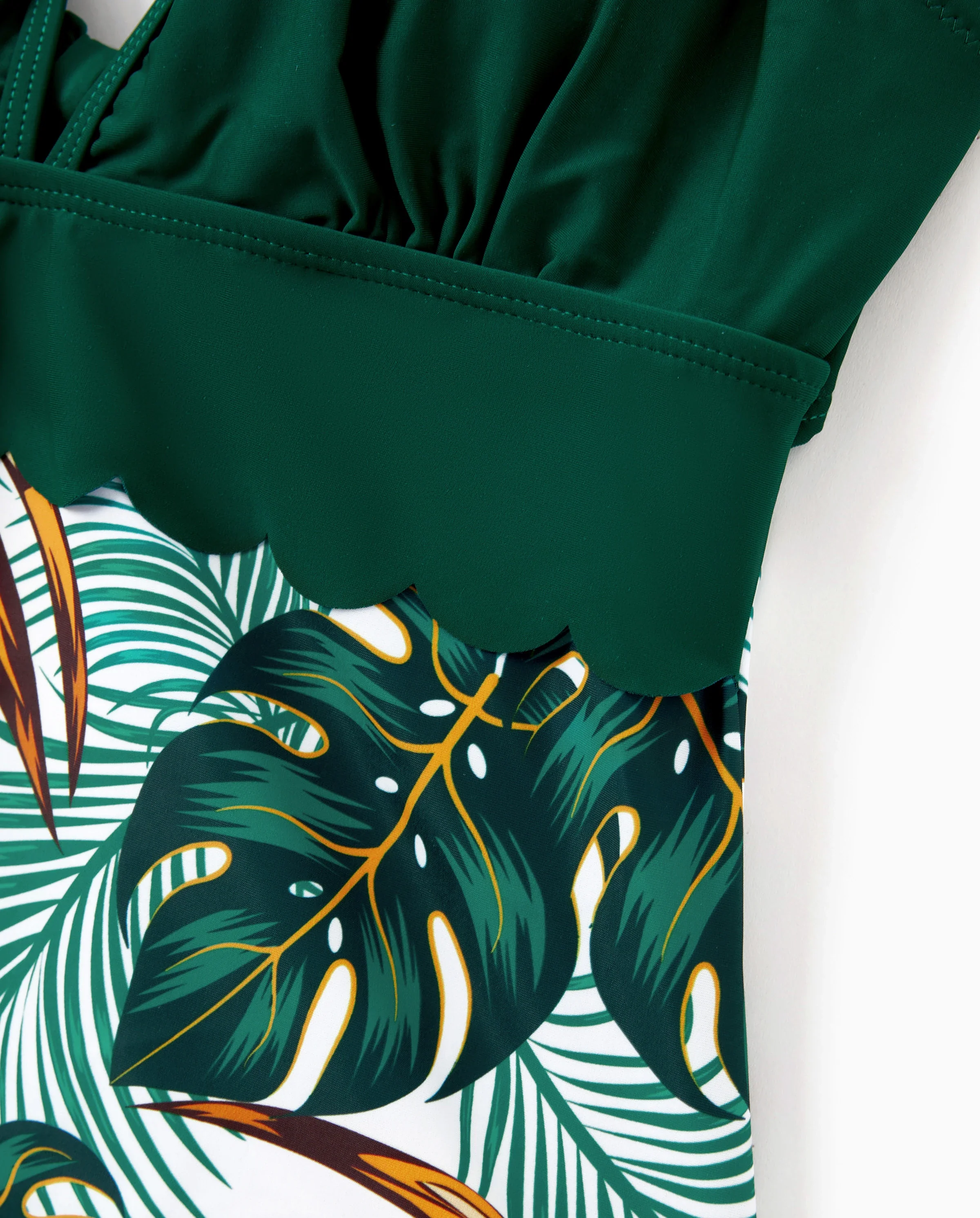 Family Matching Allover Plants Print Swim Trunks Shorts and V Neck Spaghetti Strap Splicing One-Piece Swimsuit Dark Green - Image 8