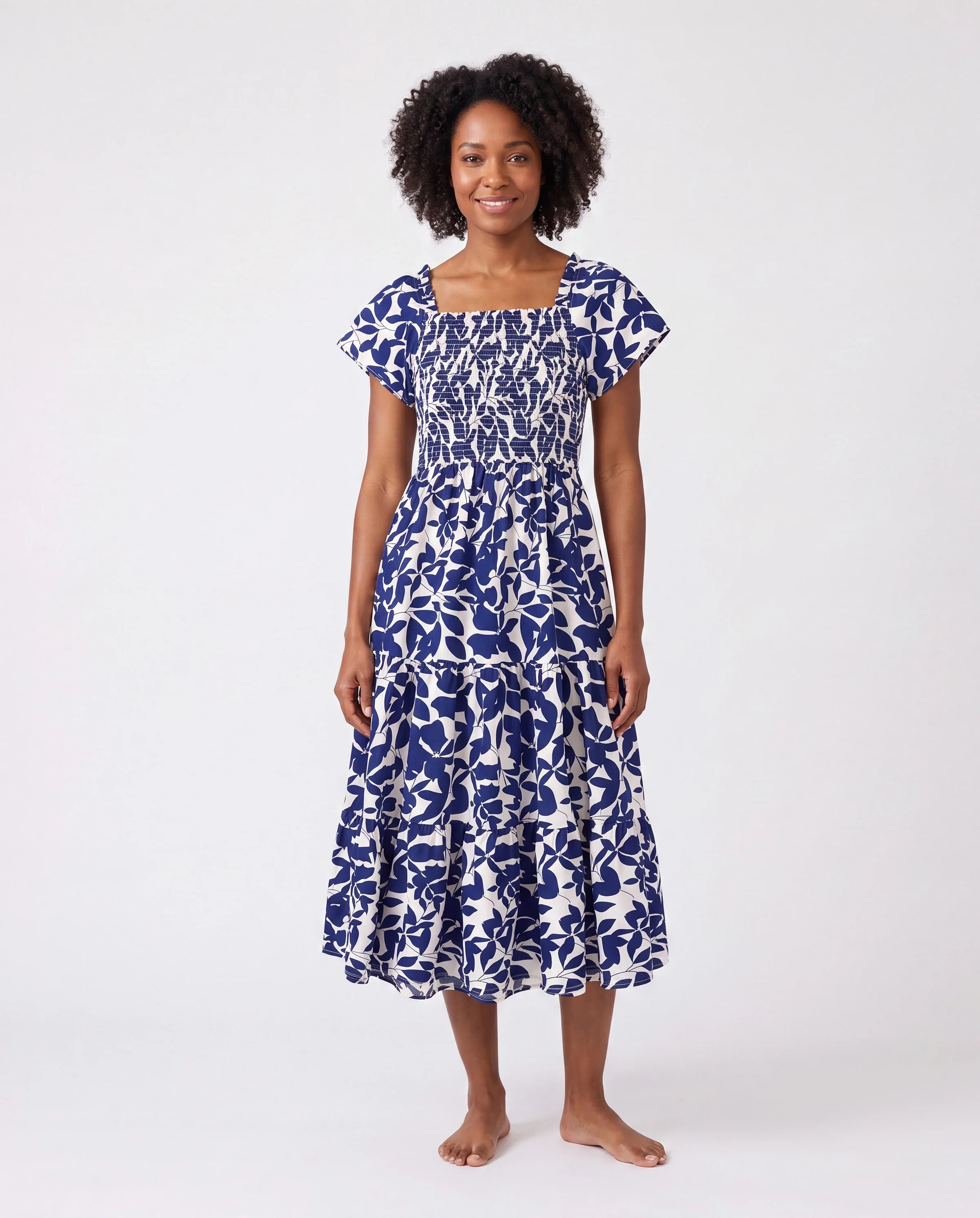 Family Matching Blue Colorblock Tee or Leaf Print Smocking Puff-sleeve Dress Set Blue - Image 2