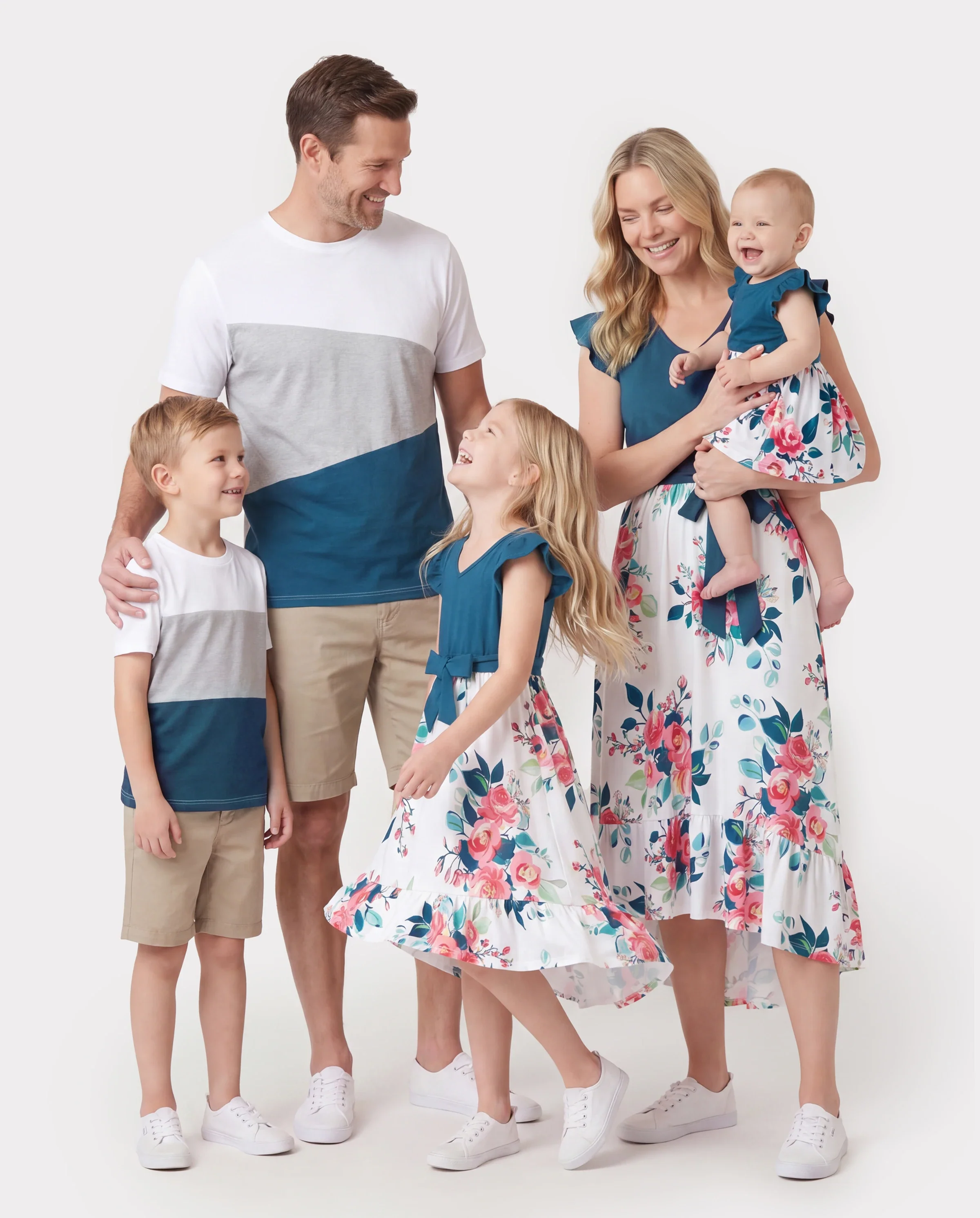 Family Matching Solid V Neck Flutter-sleeve Splicing Floral Print Dresses and Short-sleeve Colorblock T-shirts Sets Azure-