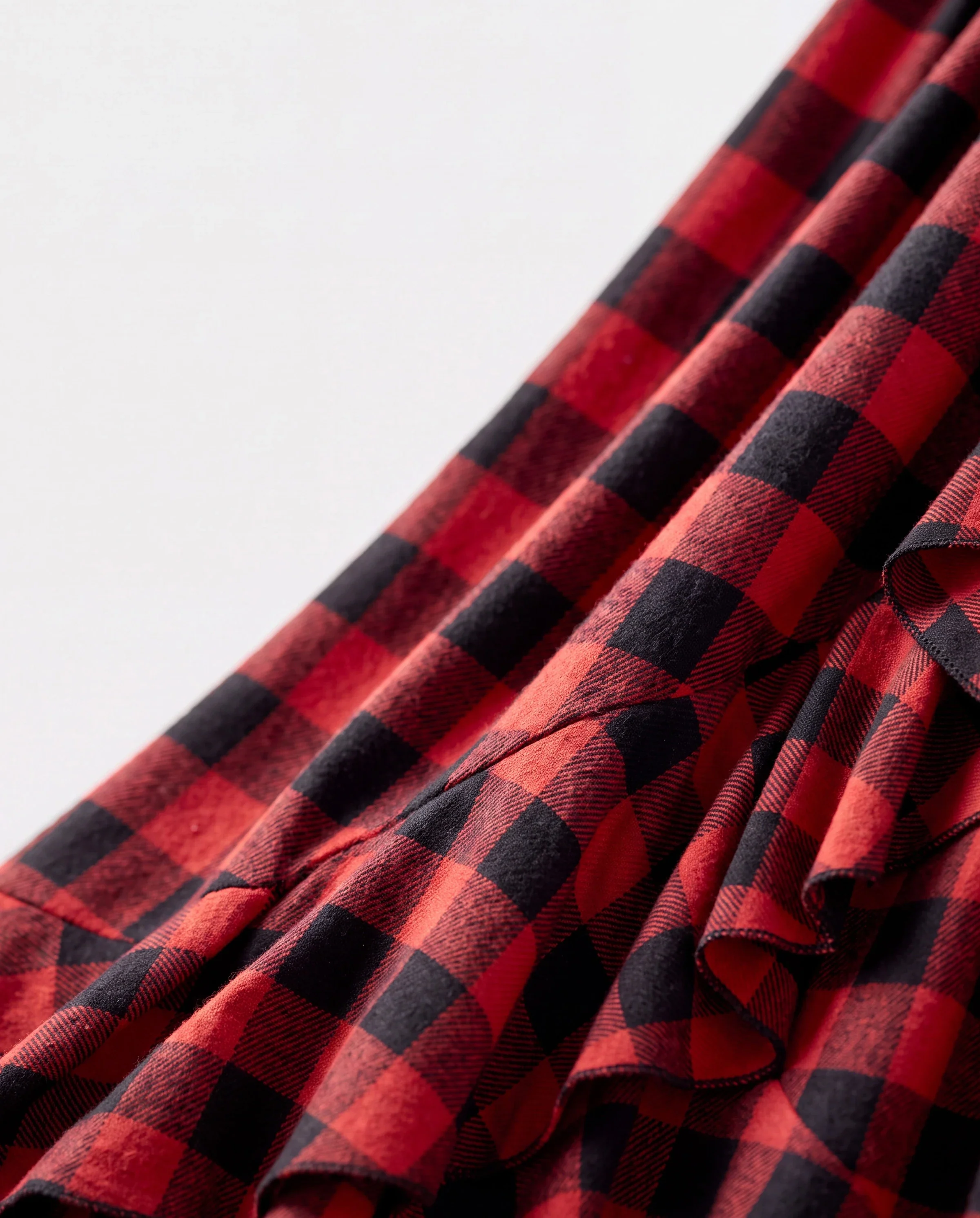 Matching Family Outfits Black and Red Plaid Co-ord Sets Hi-Low Flowy Hemline redblack - Image 7