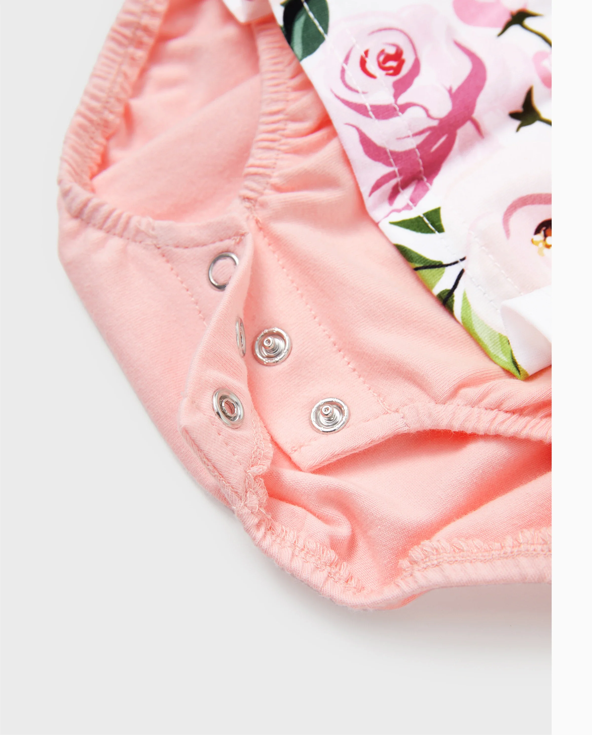 Mommy and Me Family Matching Pink Sleeveless Splicing Floral Print Midi Dresses and Colorblock Short-sleeve Polo Shirts Sets Pink - Image 7