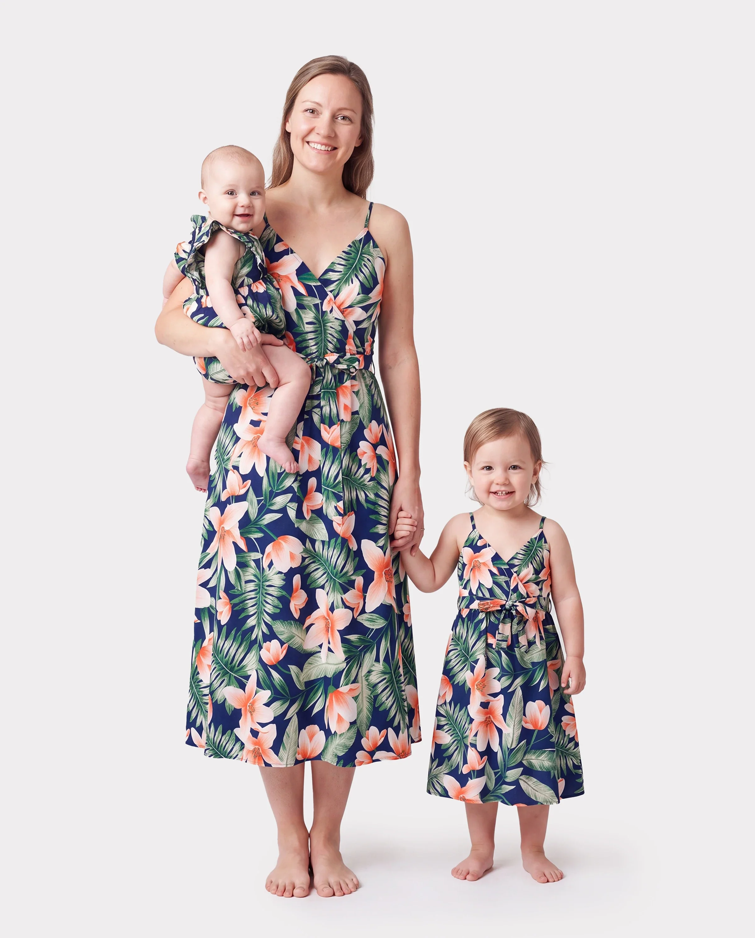 Mommy and Me Family Matching Sets Floral Panel Short-sleeve T-shirts or All Over Floral Print V Neck Spaghetti Strap Midi Dresses with Hidden Snap royalblue