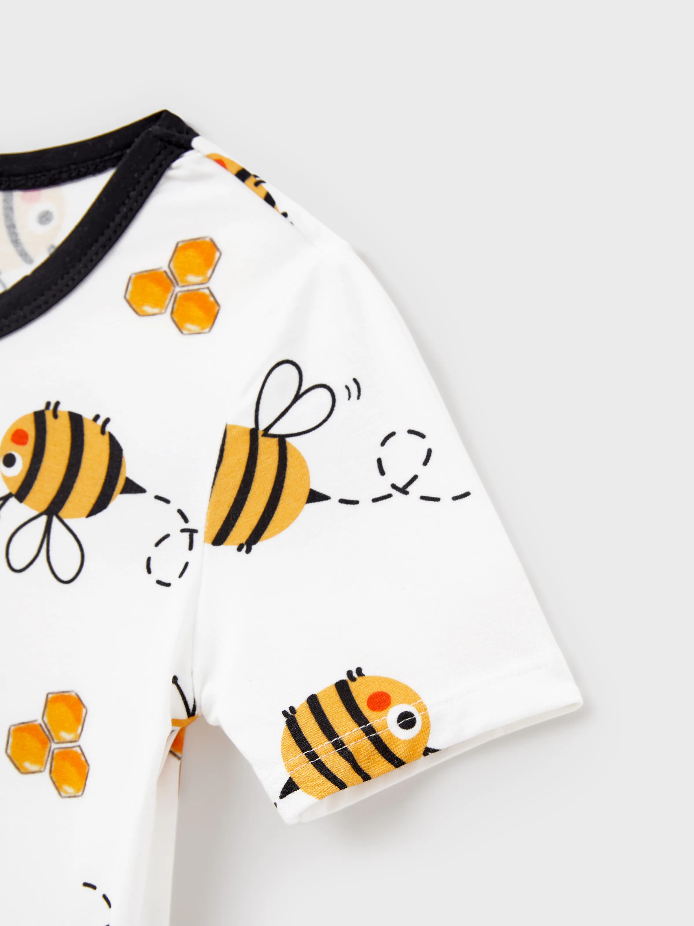 Mommy & me Bamboo Pajamas Soft Bamboo Viscose PJs for Men Women Kids Toddler, Cute Bee Print Sleepwear with Short Sleeve Top and Long Pants White - Image 15